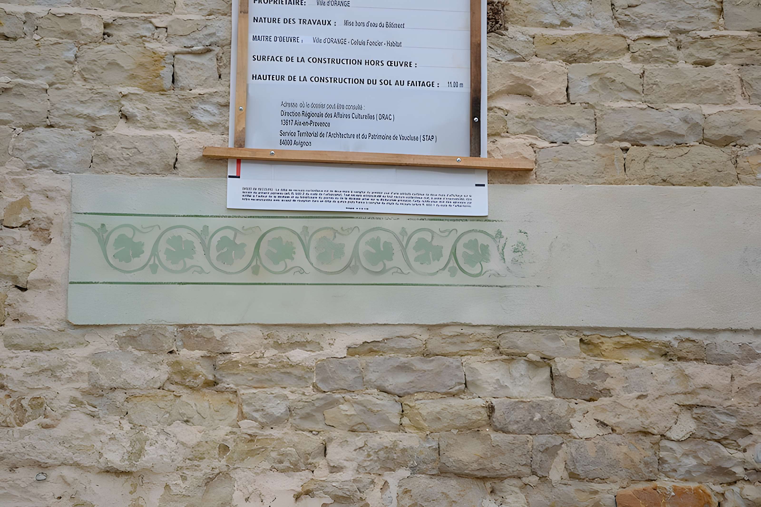 Maison romane Rue de l'Ancien-Hôtel-de-Ville à Orange