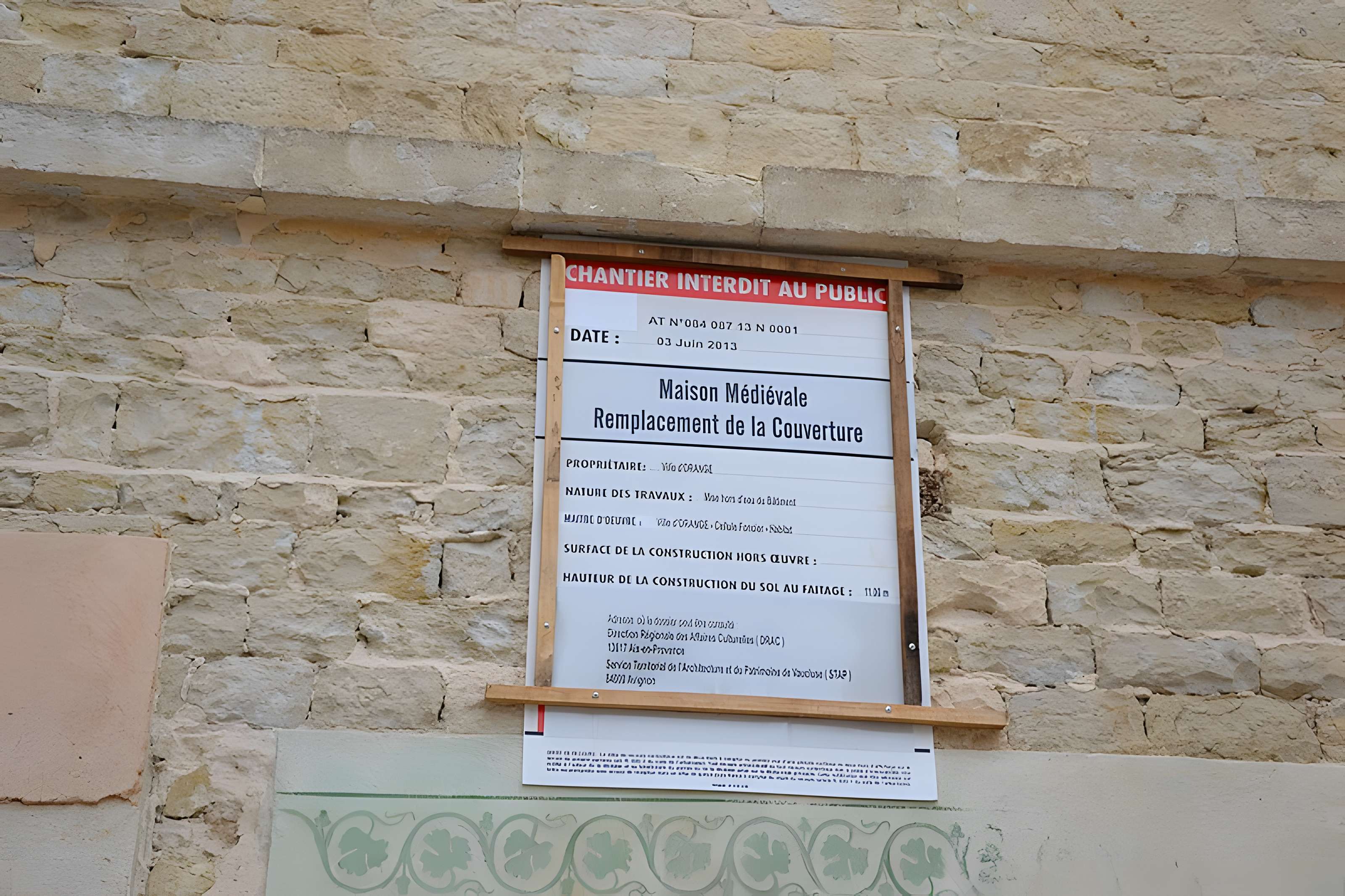 Maison romane Rue de l'Ancien-Hôtel-de-Ville à Orange