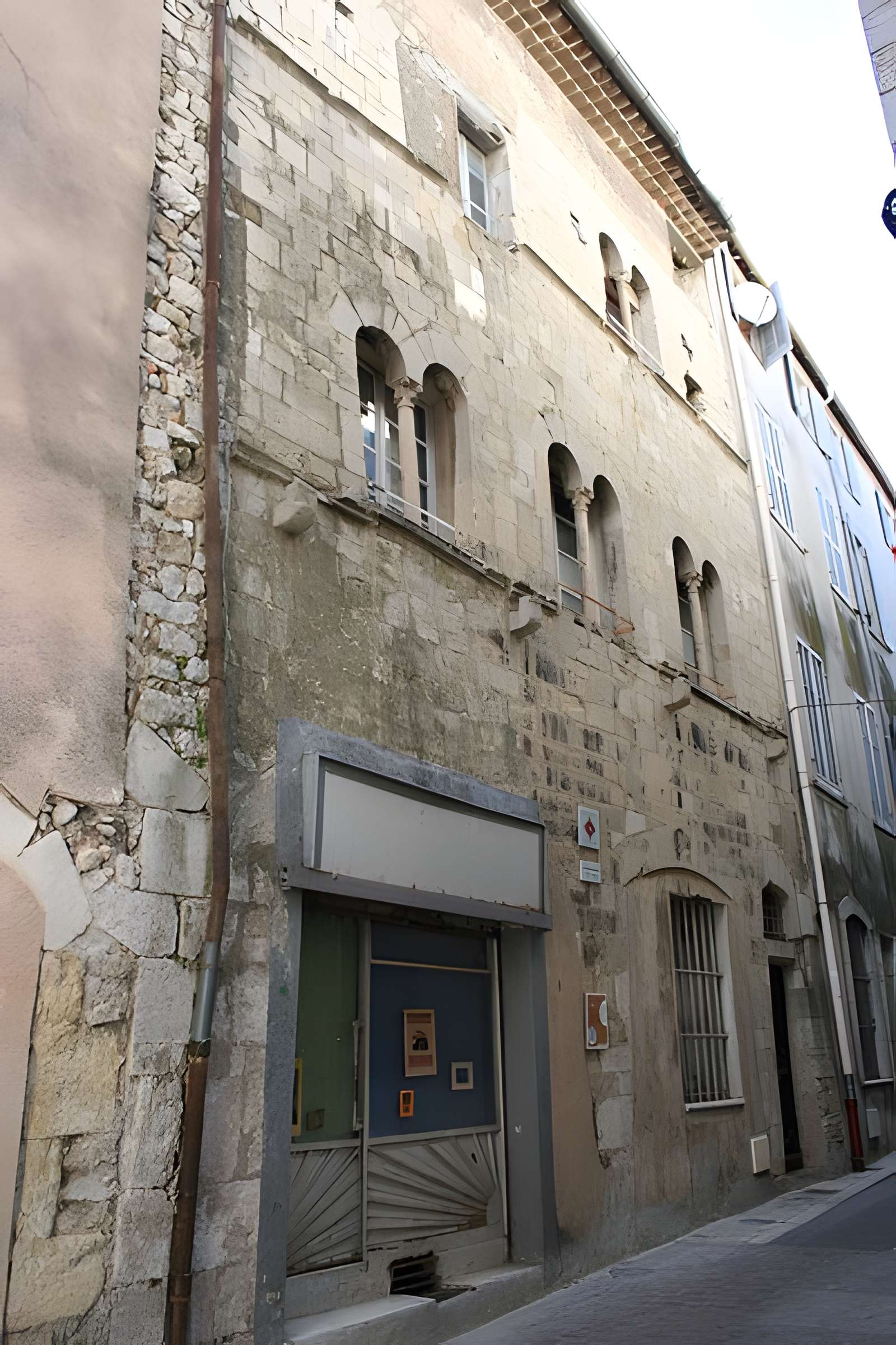 Maison romane Rue des Lanciers à Brignoles 
