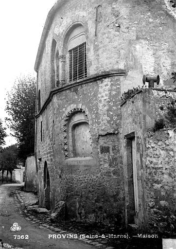 Maison romane, 12 Rue du Palais à Provins