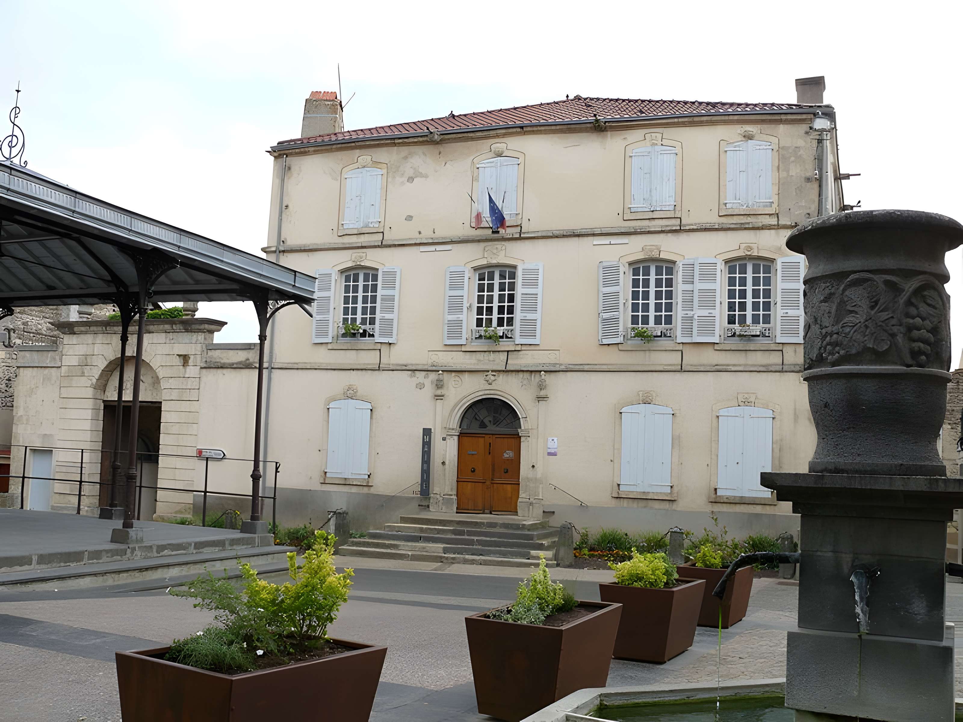 Maison Rudel du Miral à Chauriat 