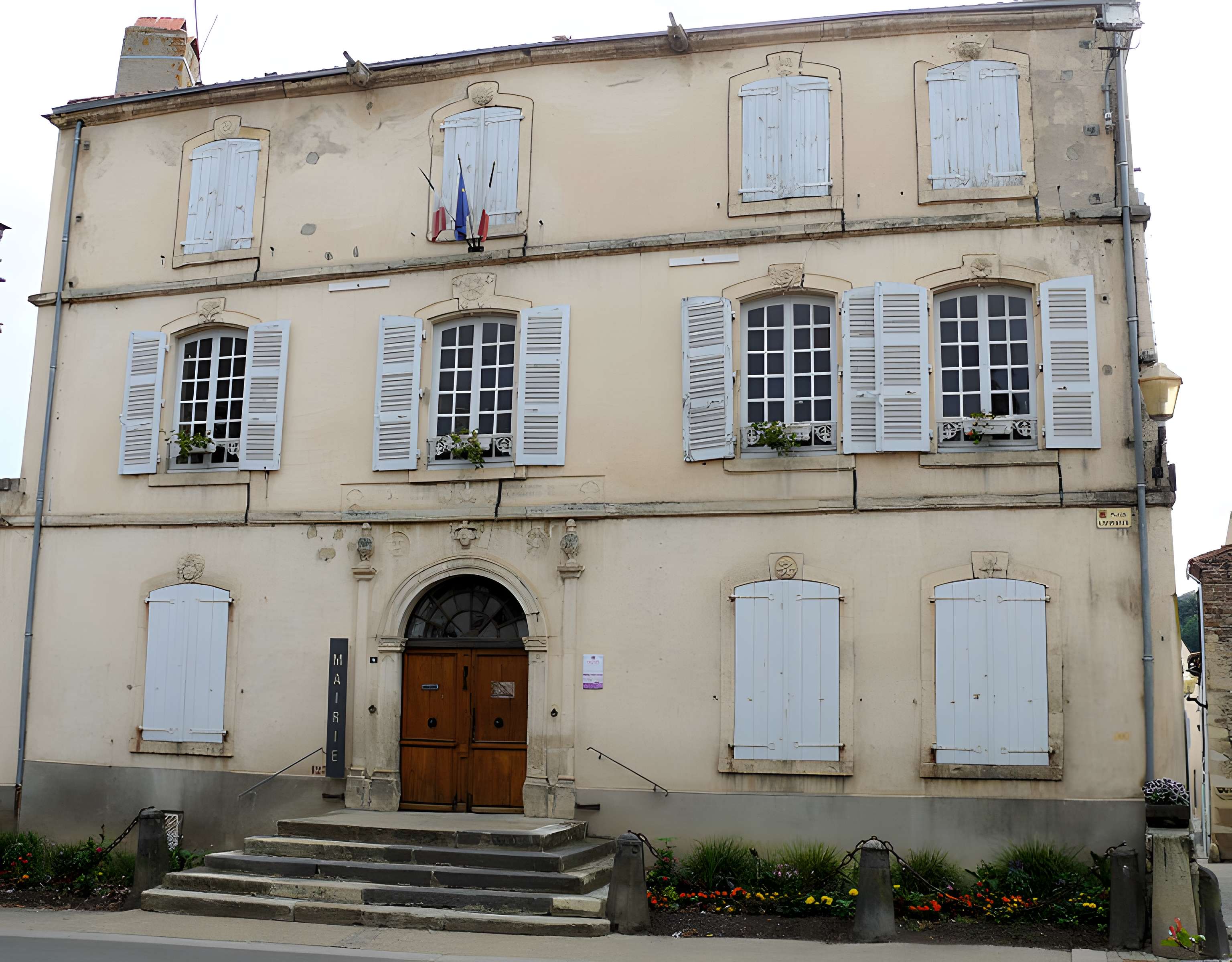 Maison Rudel du Miral à Chauriat