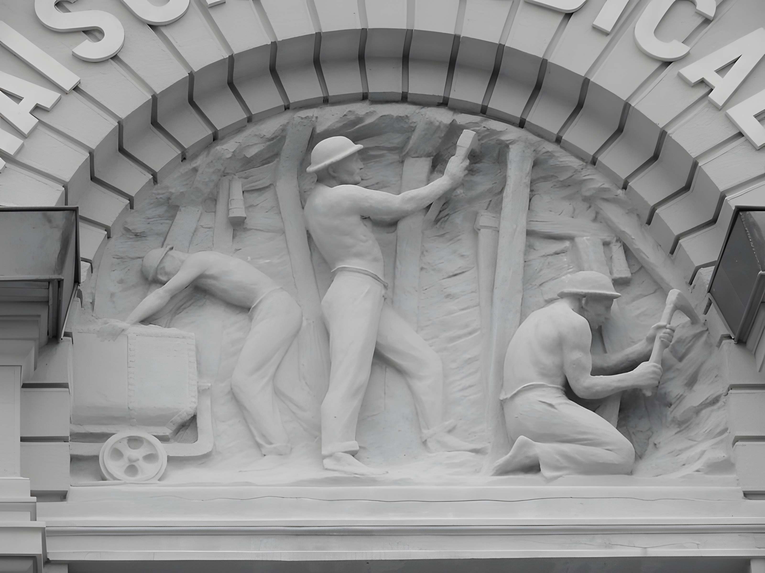 Maison syndicale des mineurs de Lens