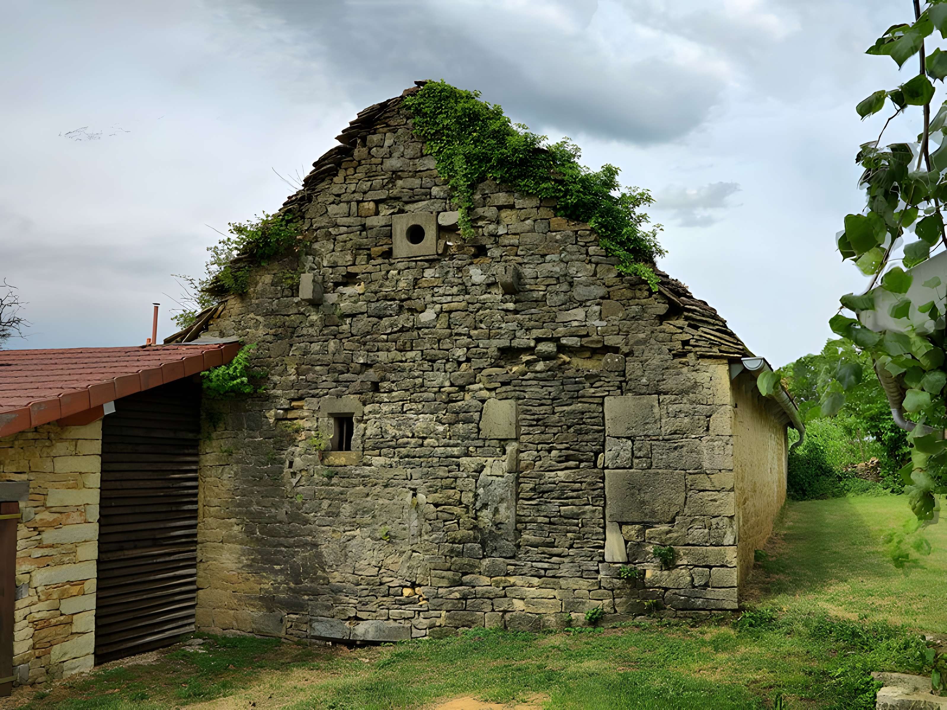 Maison voûtée sur cellier à Champagney 