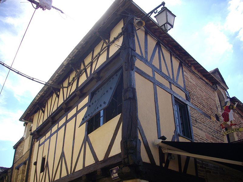 Maison, 13 Place Bouffay à Malestroit