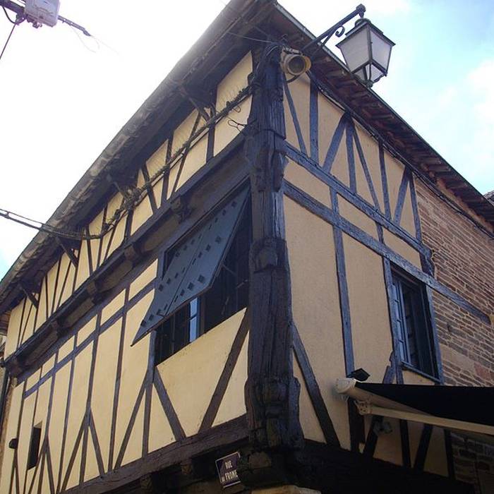 Photo de Maison, 13 Place Bouffay à Malestroit