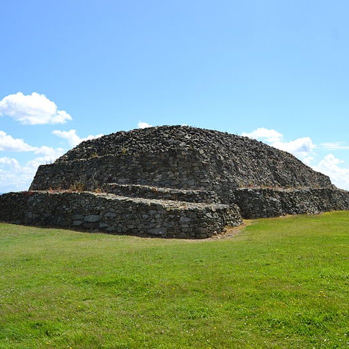 Photo de Cairn de Barnenez à Plouezoch
