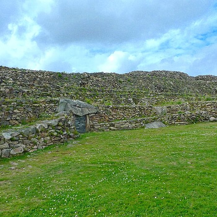 Photo de Cairn de Barnenez à Plouezoch