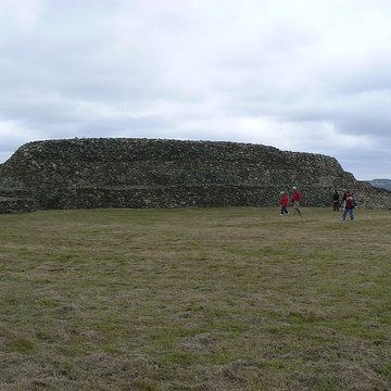 Cairn de Barnenez à Plouezoch