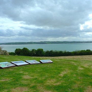 Cairn de Barnenez à Plouezoch