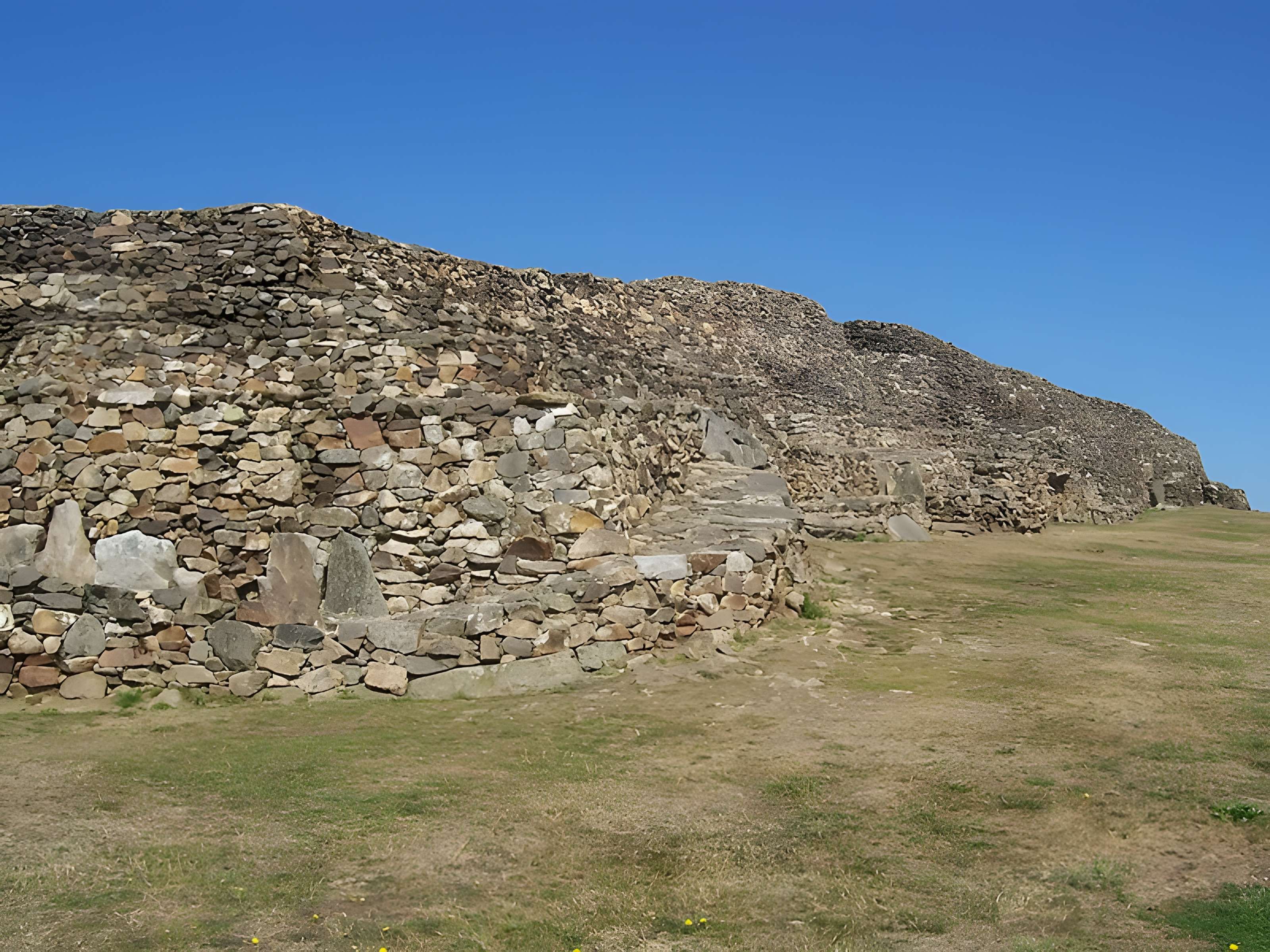 Cairn de Barnenez à Plouezoc'h