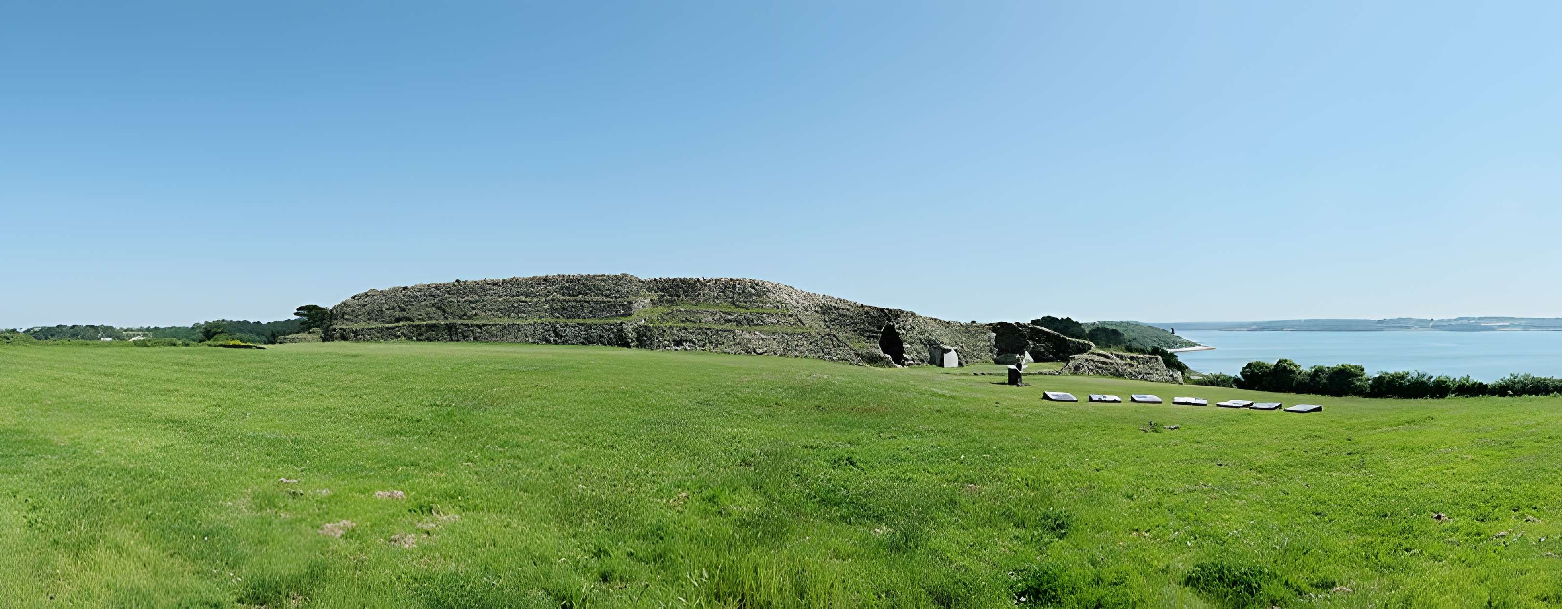 Cairn de Barnenez à Plouezoc'h