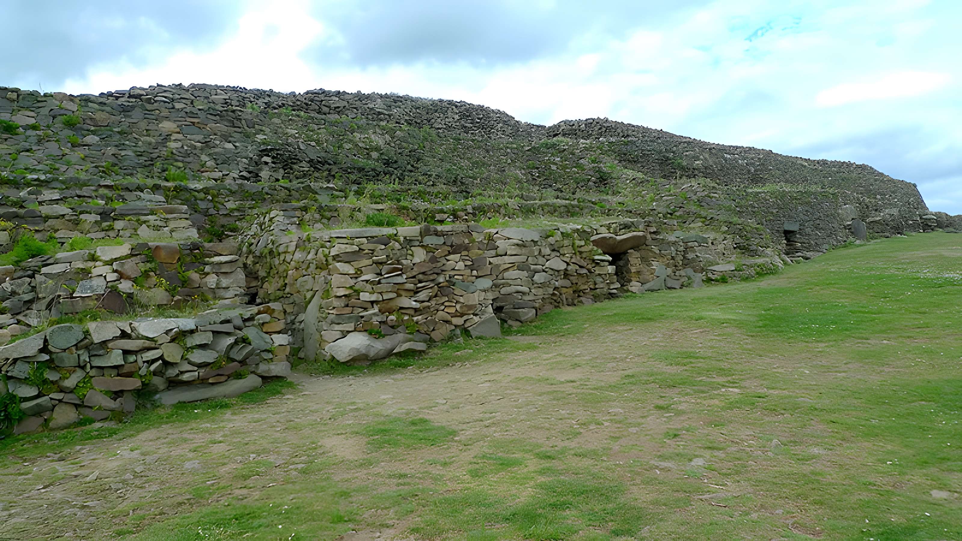 Cairn de Barnenez à Plouezoc'h
