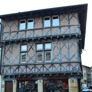 Maison, 19 place Saint-Philibert à Charlieu