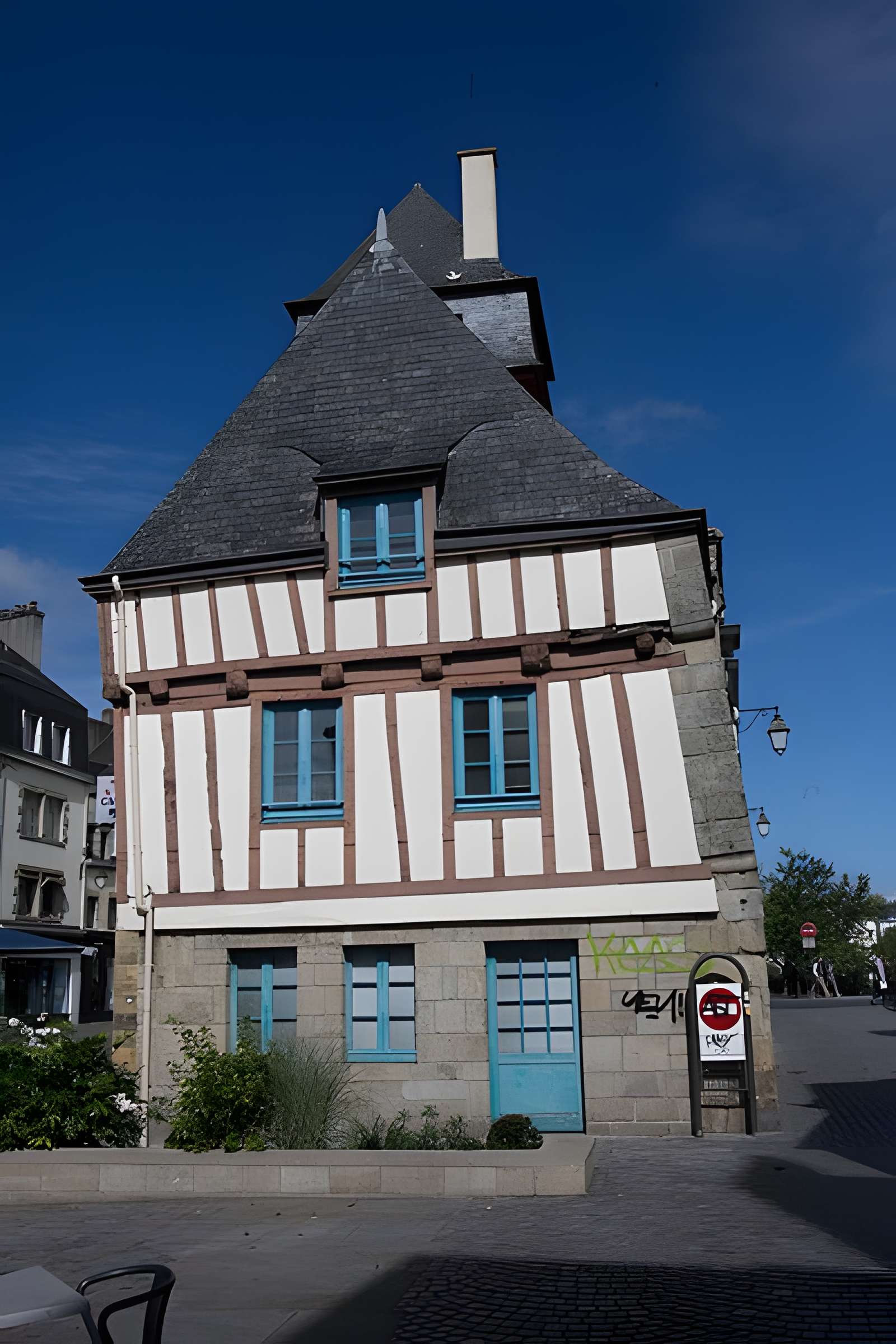 Maison, 19 Place Terre-au-Duc à Quimper