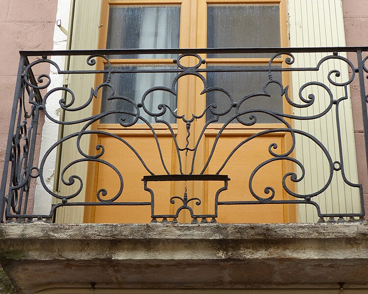 Maison, 23 Rue de l'Étoile à Nîmes