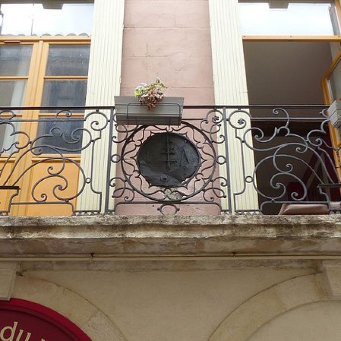 Photo de Maison, 23 Rue de lÉtoile à Nîmes