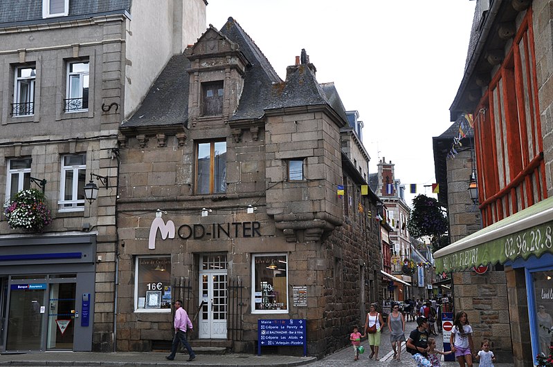 Maison, 24 Place du Martray à Paimpol