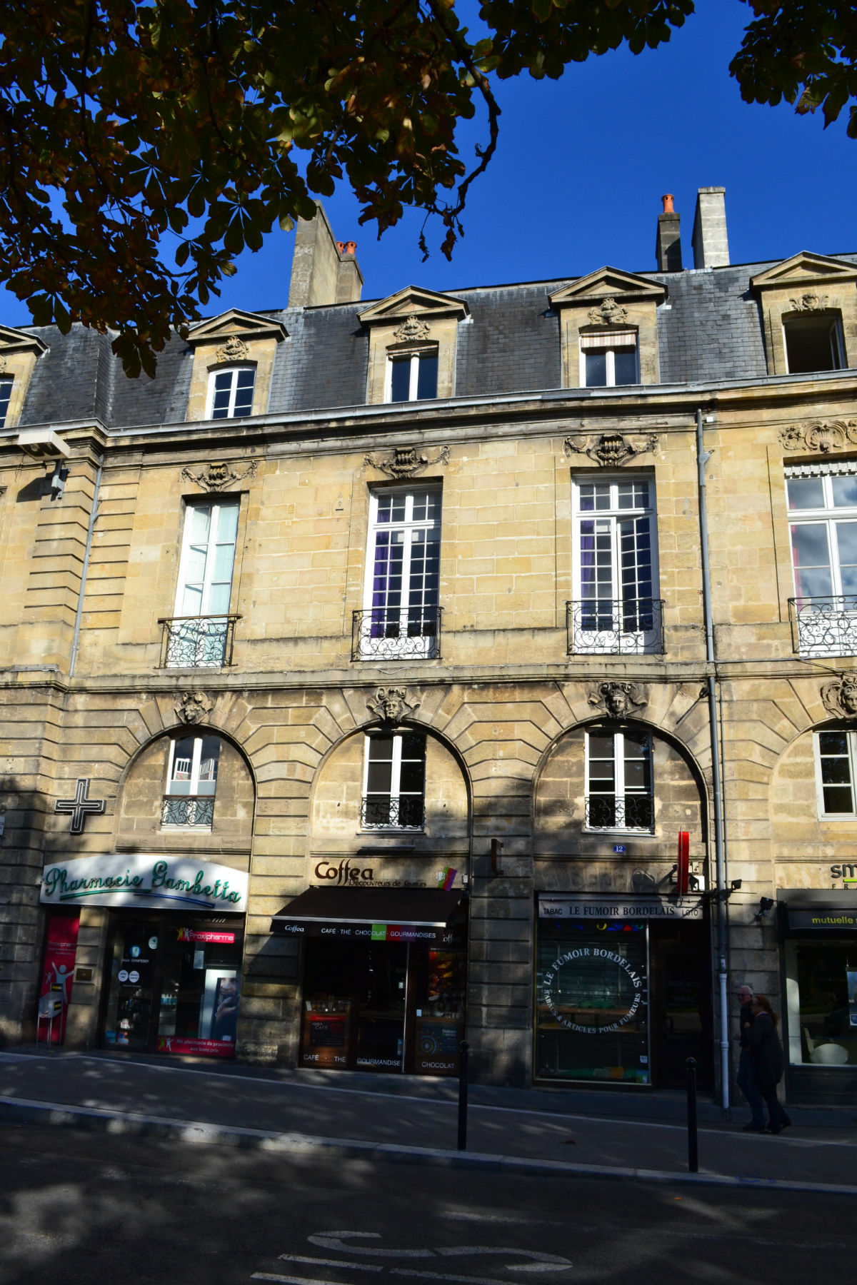 Maison, 28 Place Gambetta à Bordeaux
