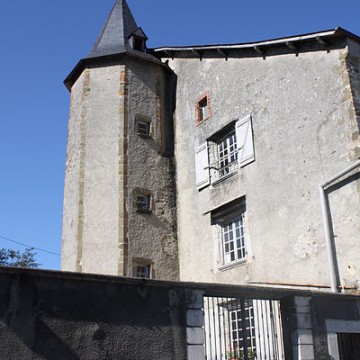 maison 28 rue du general de gaulle a saint pe de bigorre
