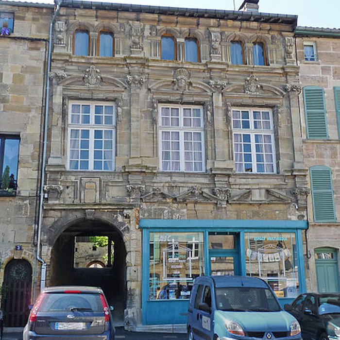 Photo de Maison, 3 Place de la Halle à Bar-le-Duc
