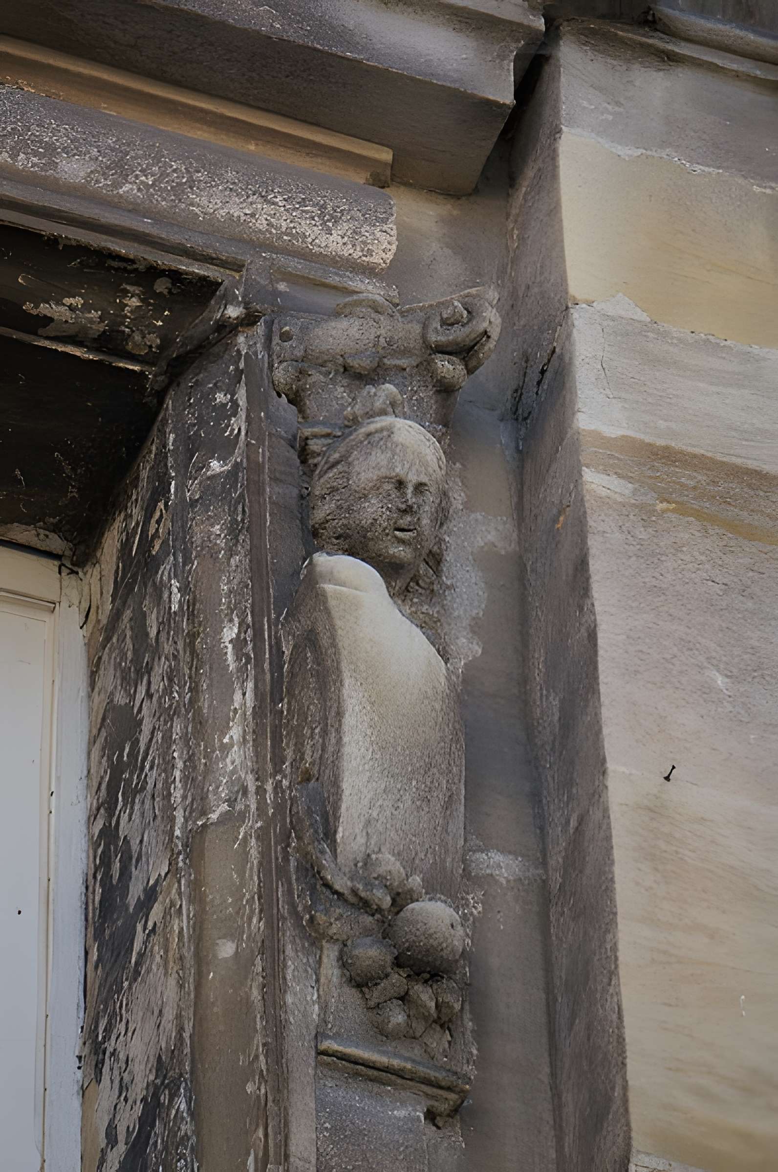 Maison, 3 Place de la Halle à Bar-le-Duc