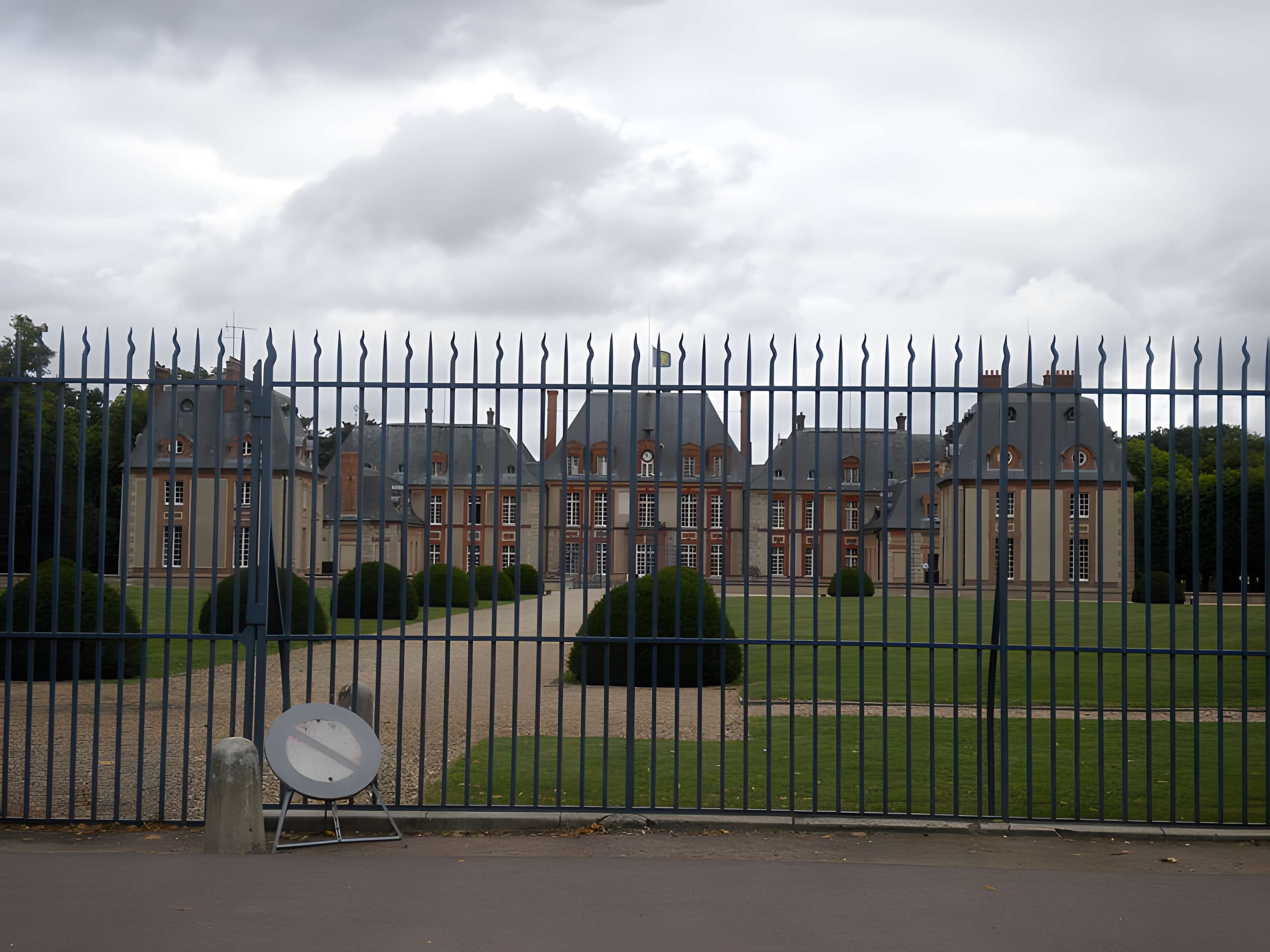 Château de Breteuil