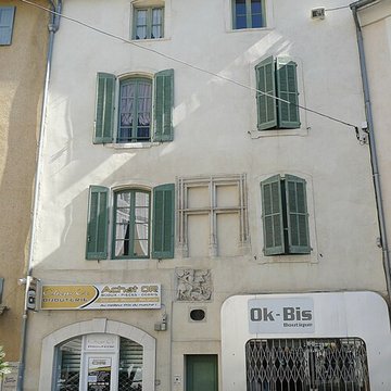 Maison, 4 Rue de la Curaterie à Nîmes