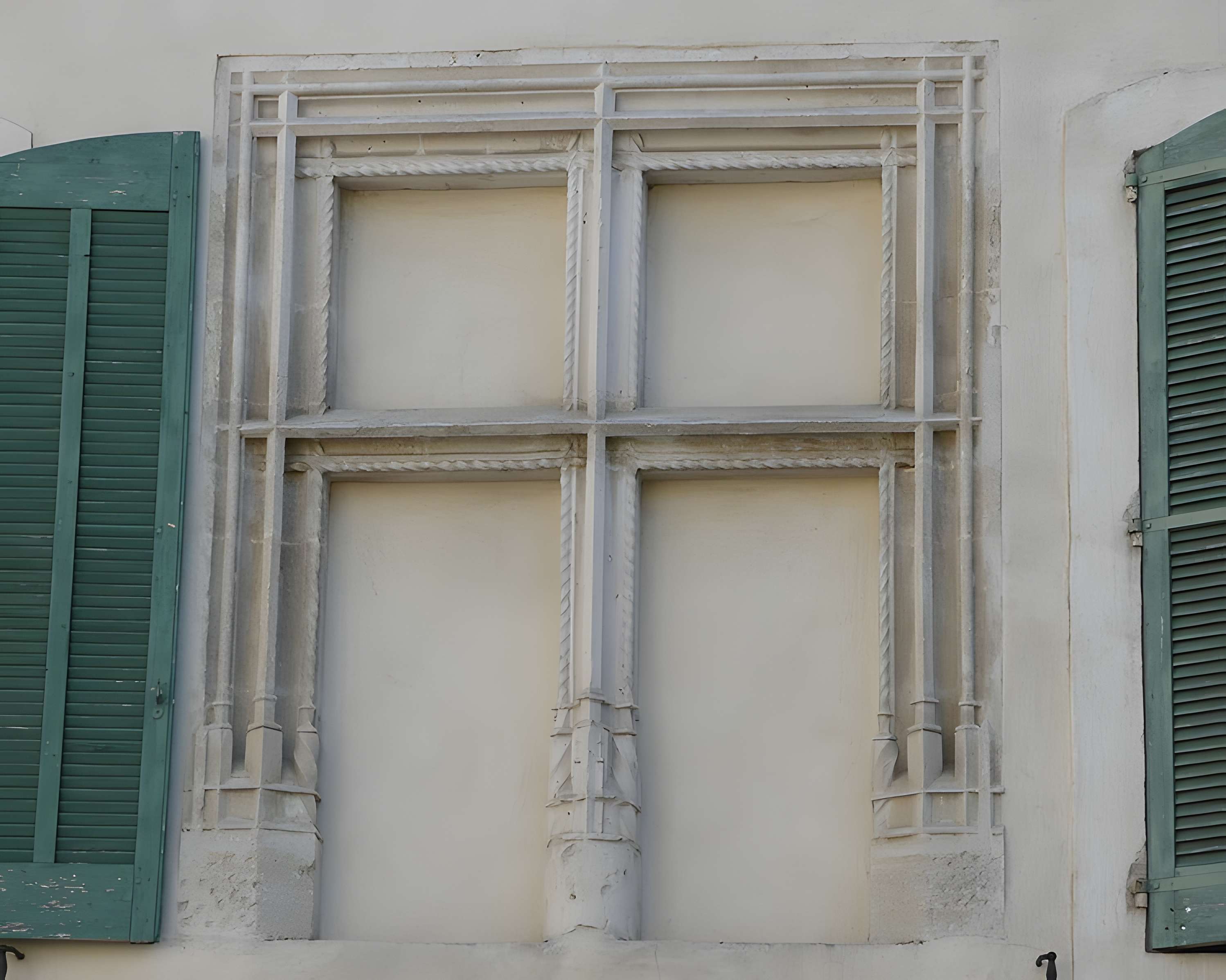 Maison, 4 Rue de la Curaterie à Nîmes