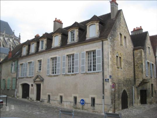 Maison, 4 Rue de l'Evêché à Nevers