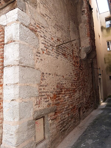 Maison, 46 Rue Donzelle à Cahors