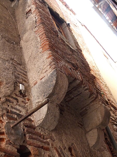 Maison, 46 Rue Donzelle à Cahors