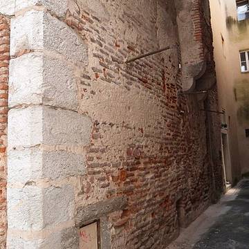 Maison, 46 Rue Donzelle à Cahors