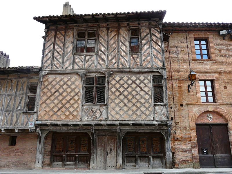 Photo de Maison, 5 Place de Lastic à Rieux-Volvestre