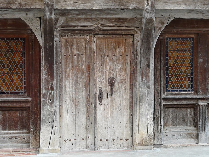Maison, 5 Place de Lastic à Rieux-Volvestre