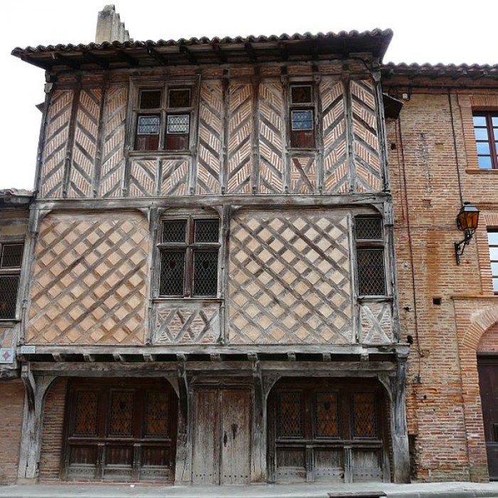 Photo de Maison, 5 Place de Lastic à Rieux-Volvestre
