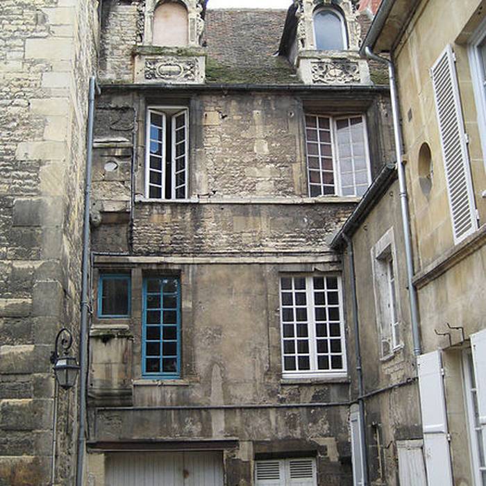 Photo de Maison, 8 Rue des Croisiers à Caen
