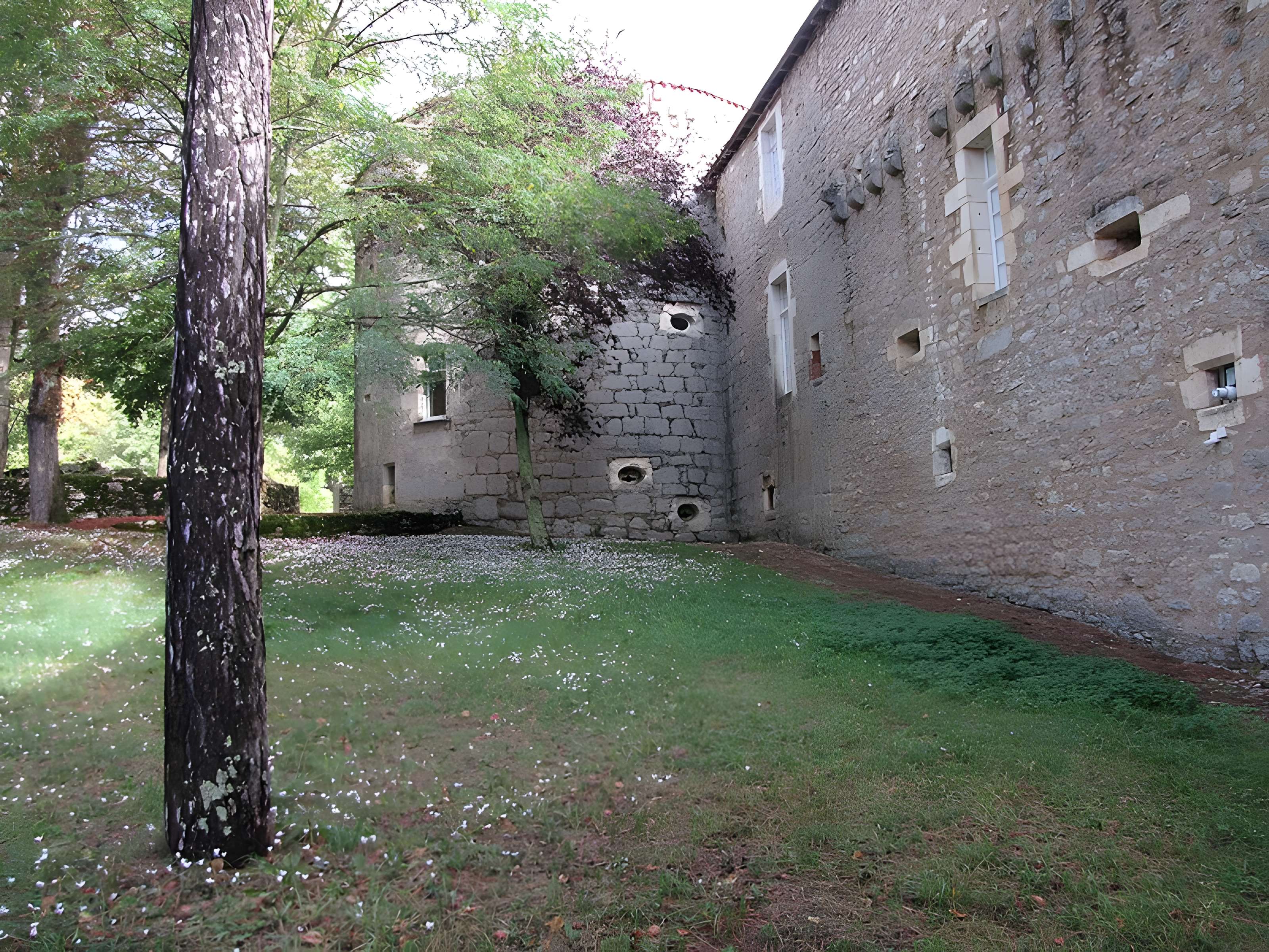 Château de Cabrerets