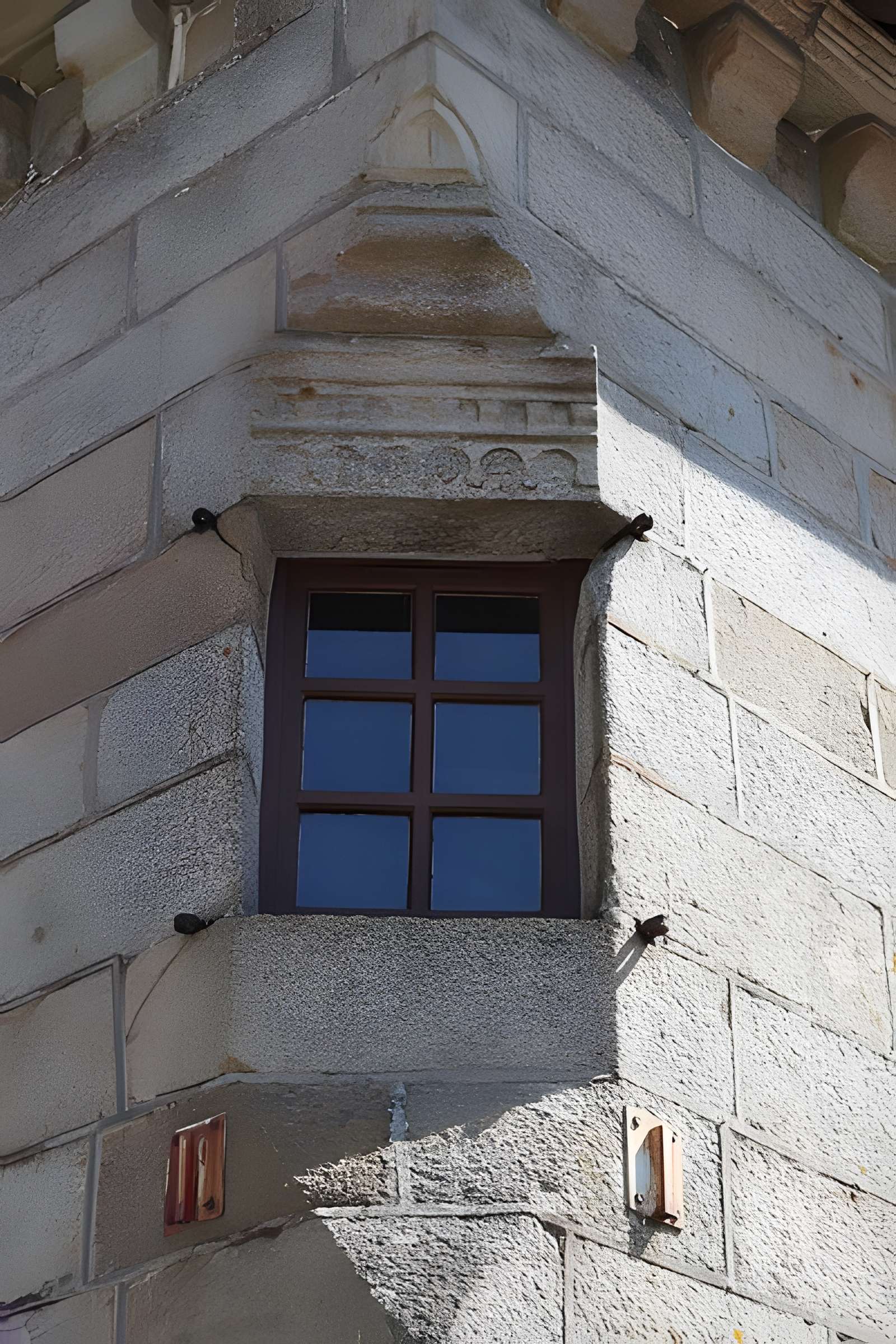 Maison, Place de la Poterie à Bazouges-la-Pérouse
