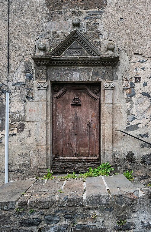 Maison, Rue de la Martille à Salers