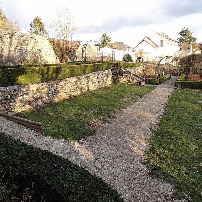 Photo de Maison-atelier de Foujita à Villiers-le-Bâcle