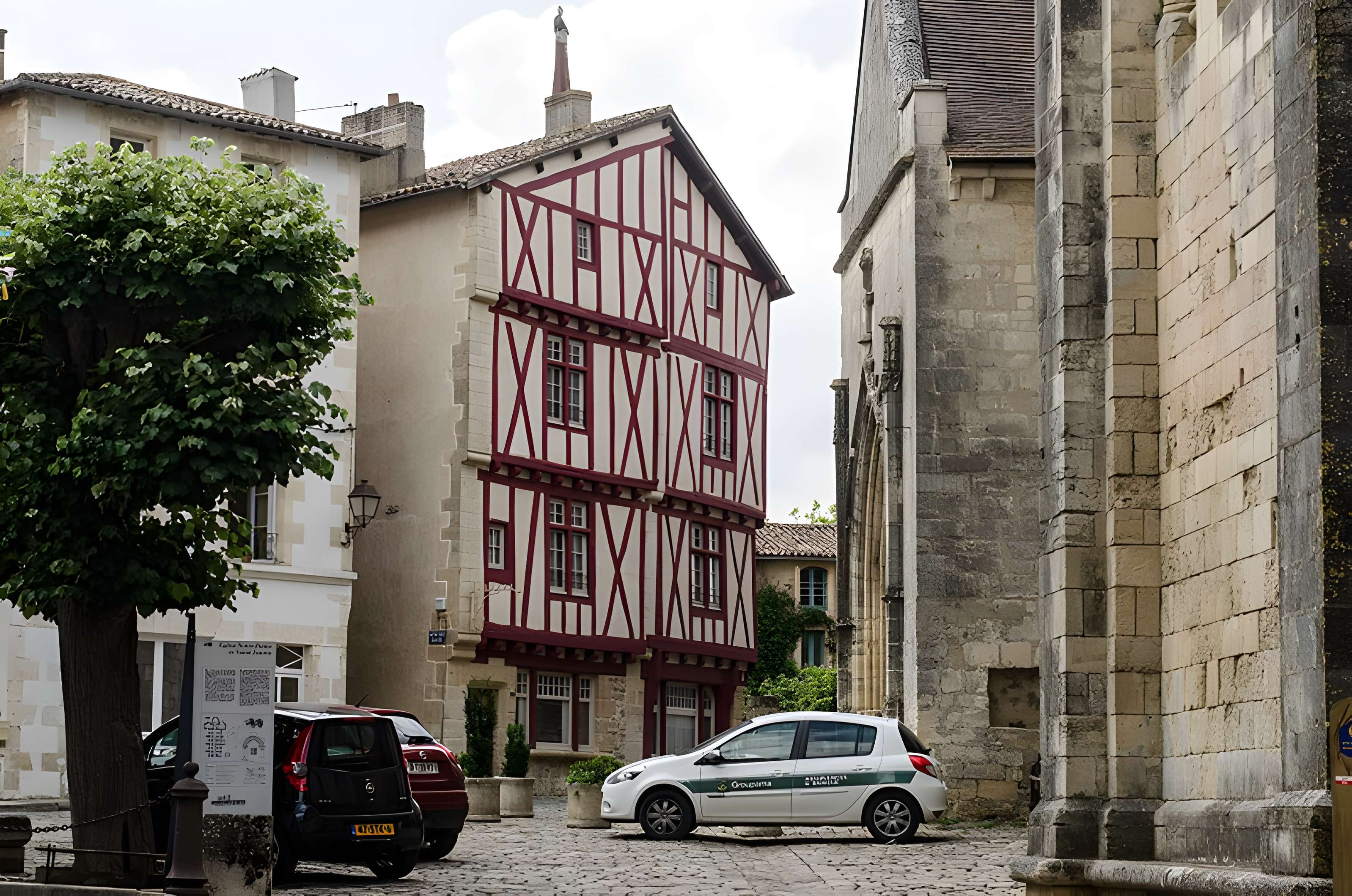 Maisons à pans de bois, 7 Rue Notre-Dame à Lusignan