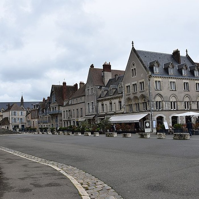 Photo de Maisons canoniales 2-6 Rue du Cloître-Notre-Dame à Chartres