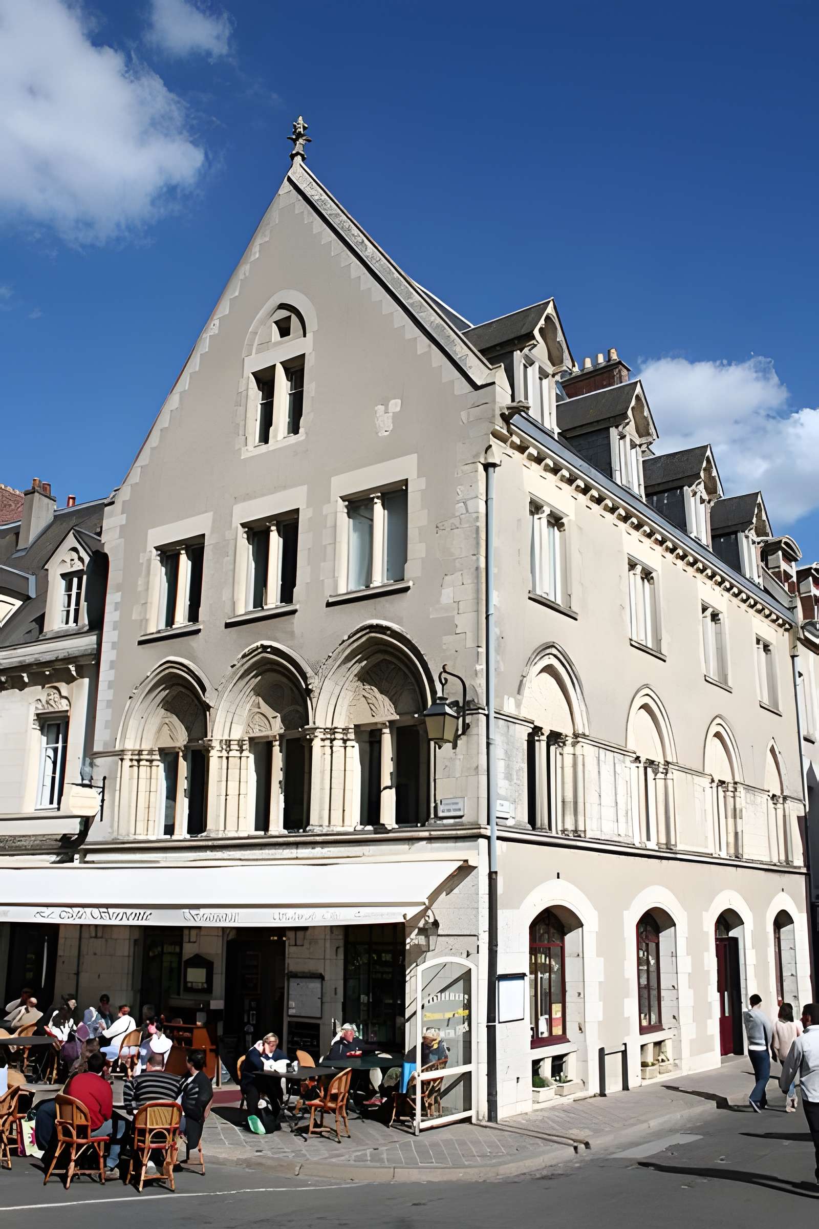 Maisons canoniales 2-6 Rue du Cloître-Notre-Dame à Chartres