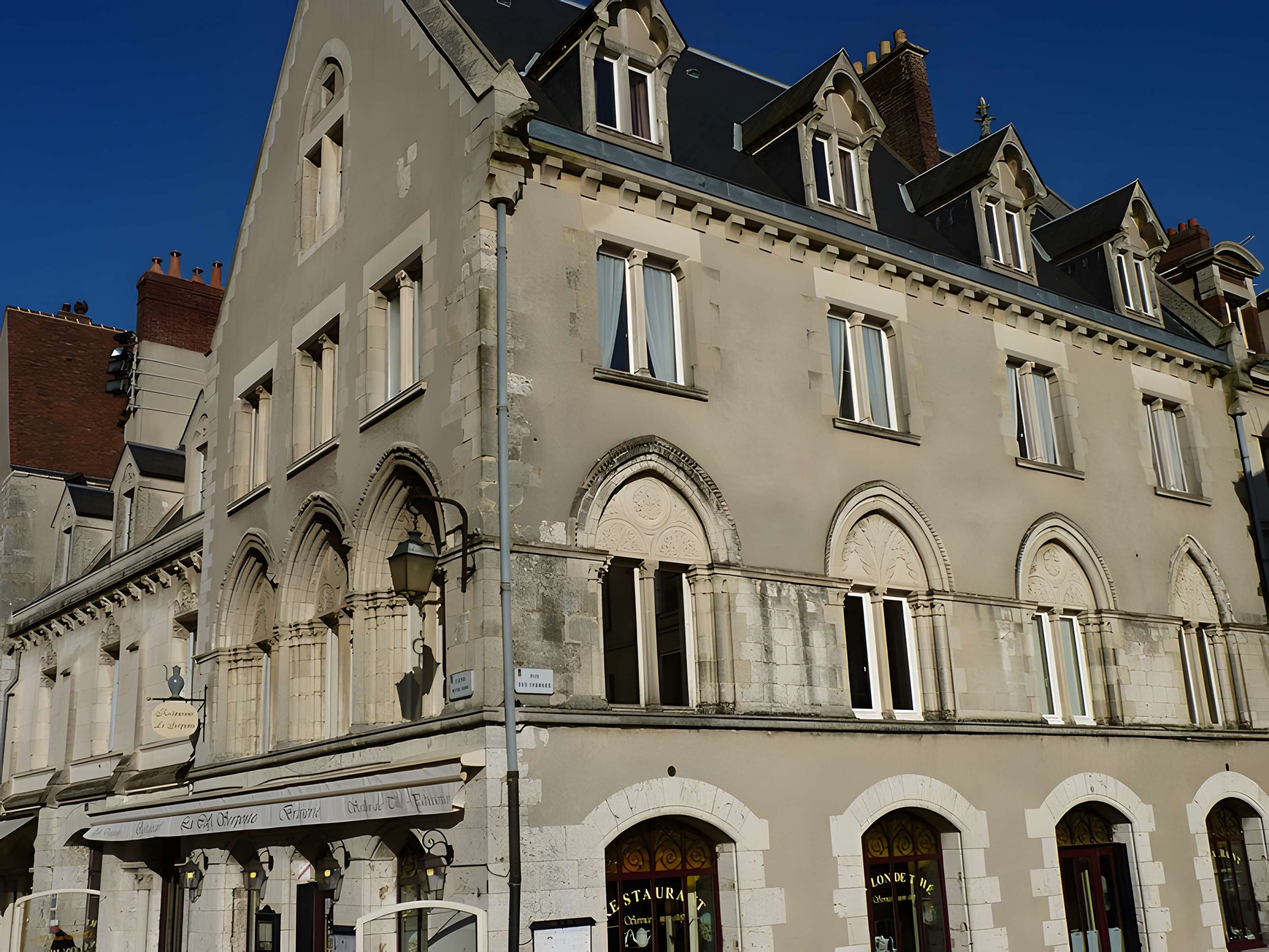 Maisons canoniales 2-6 Rue du Cloître-Notre-Dame à Chartres