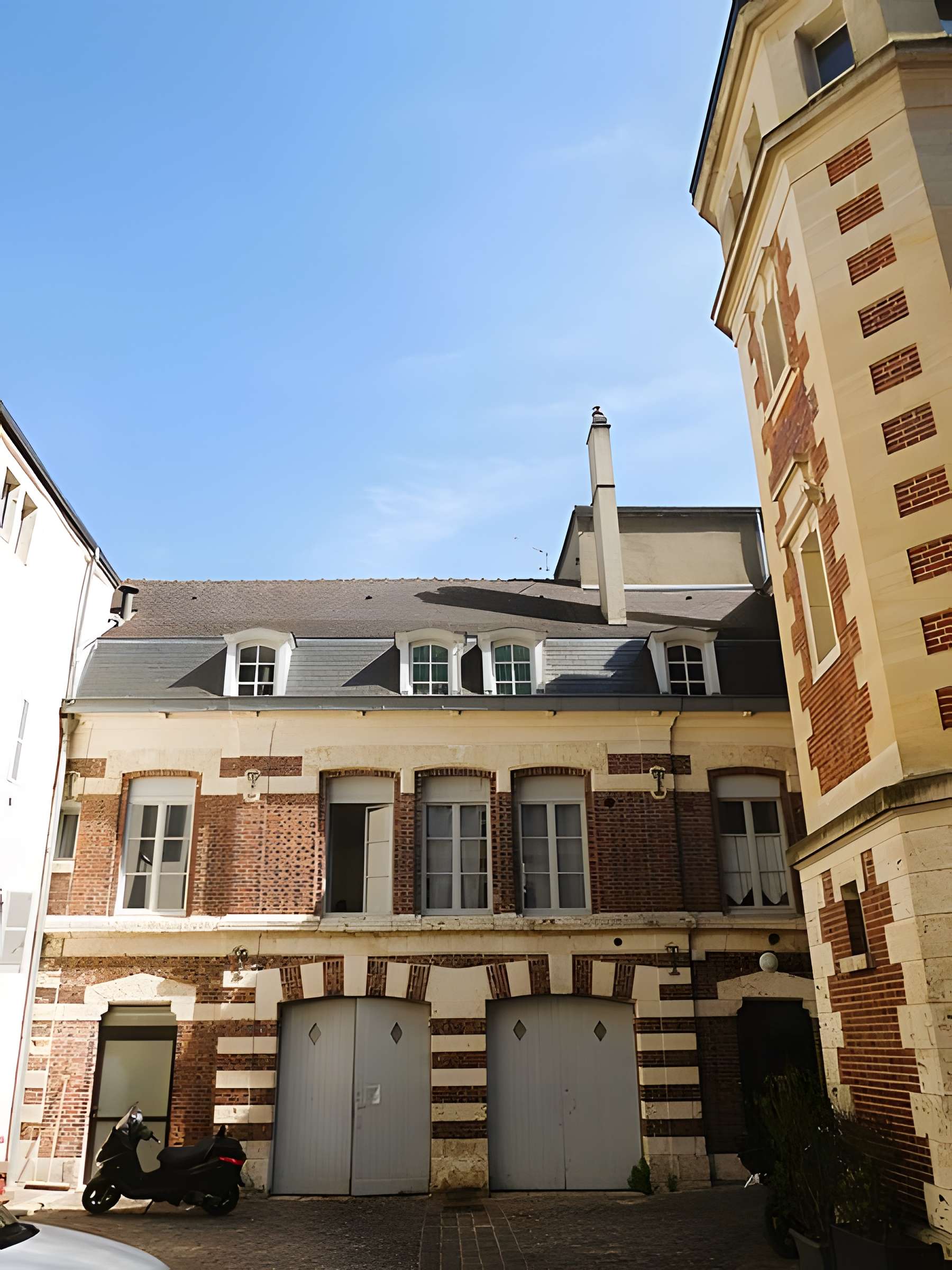 Maisons canoniales 2-6 Rue du Cloître-Notre-Dame à Chartres