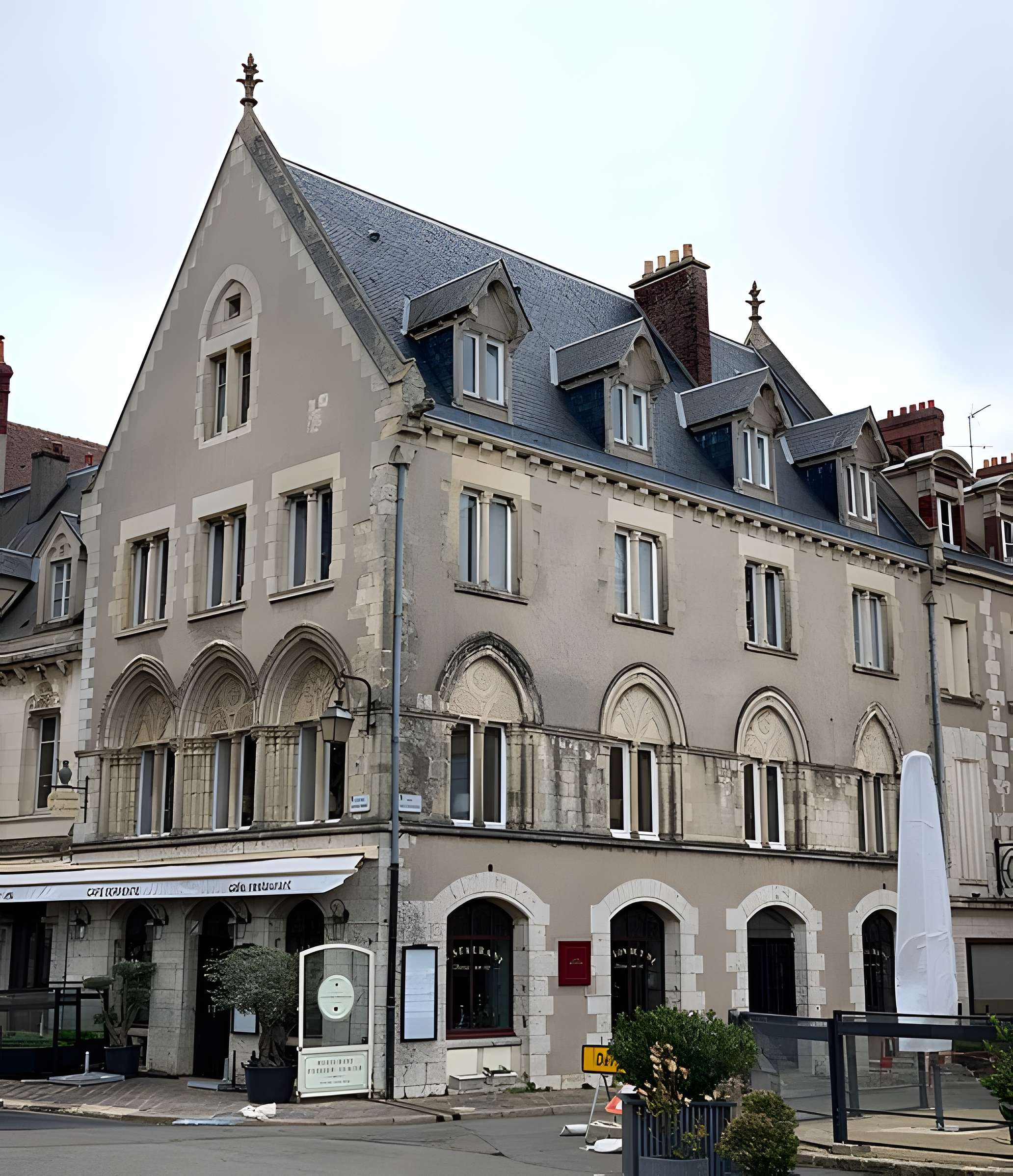 Maisons canoniales 2-6 Rue du Cloître-Notre-Dame à Chartres