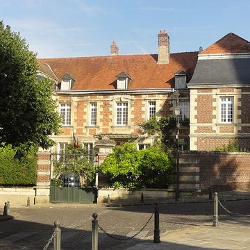 Maisons canoniales de Noyon