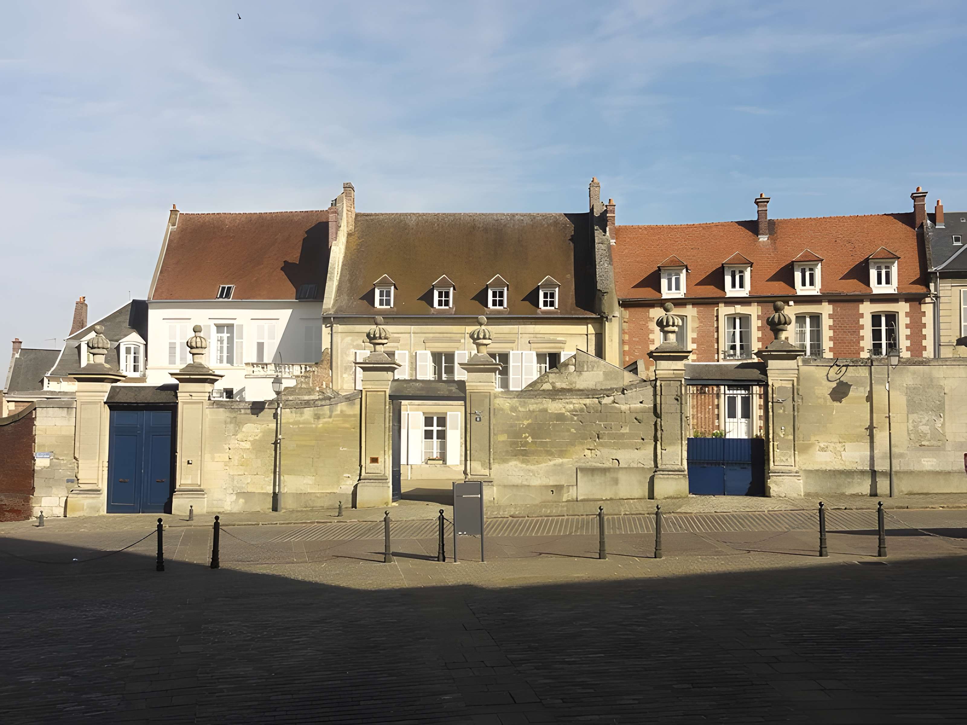 Maisons canoniales de Noyon