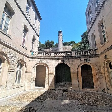 Maisons, Rue de la République à Beaucaire